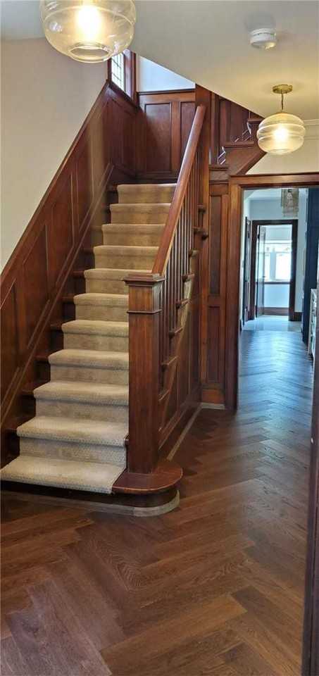 24 Willingdon Boulevard - Photo 2 of 21