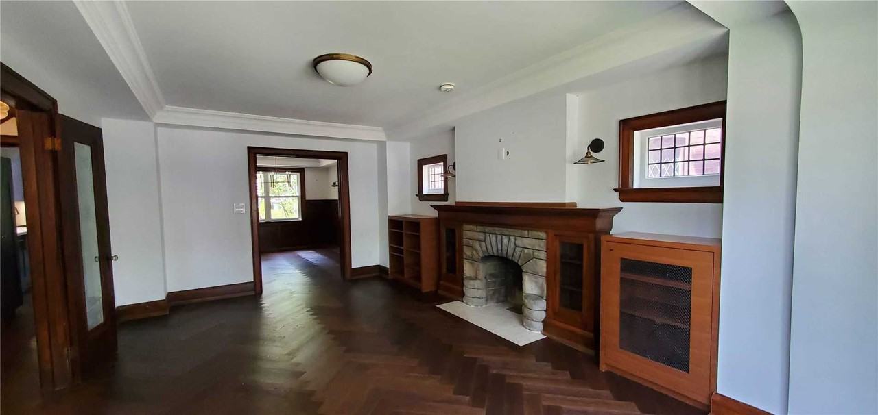 24 Willingdon Boulevard - Photo 3 of 21