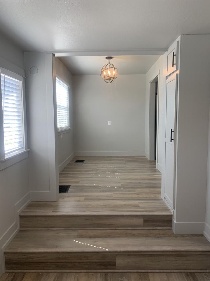 639 Nw Elm Ave #1 - Photo 6 of 17