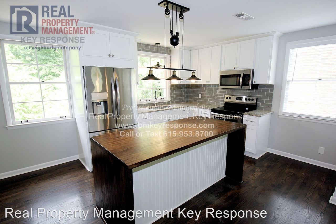 340 Binkley Dr - Photo 3 of 17