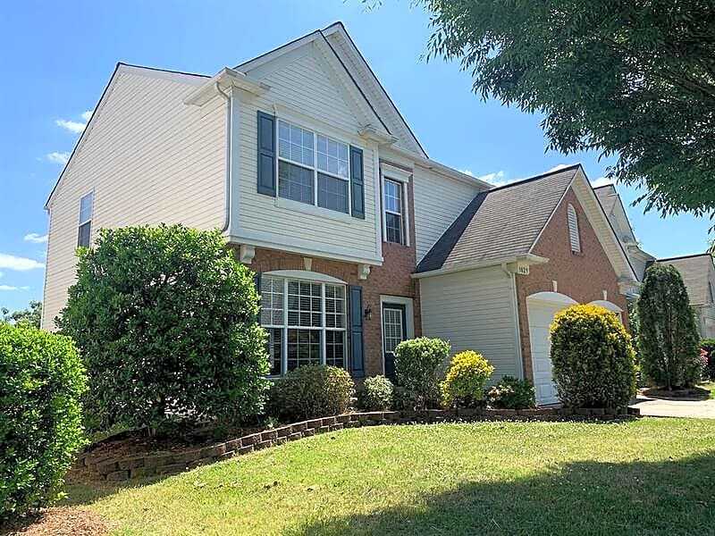 3029 Azalea Hills Dr - Photo 2 of 24