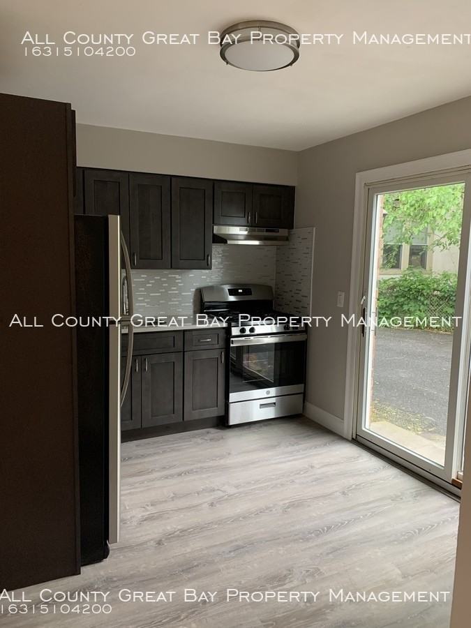 15 Washington Ave - Photo 3 of 23