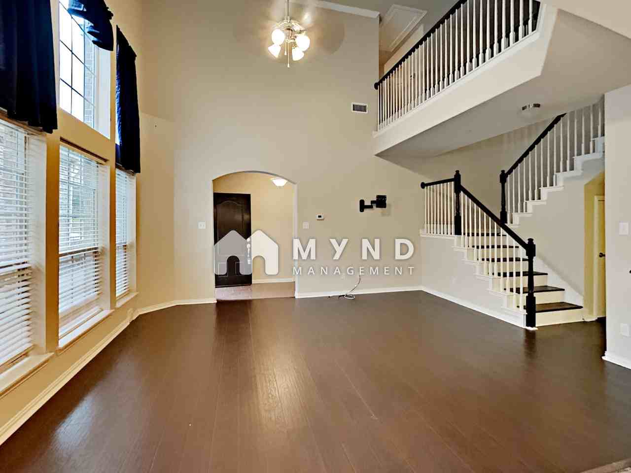 4900 Empire Way - Photo 2 of 17