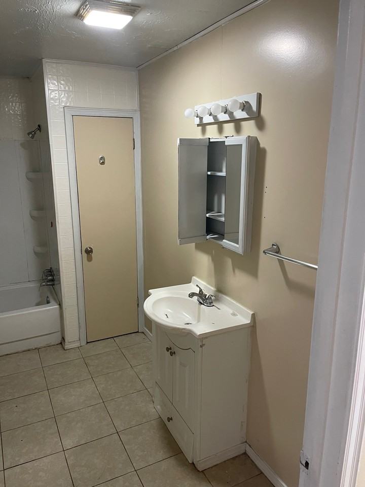 102 Perry Street #1 - Photo 5 of 5