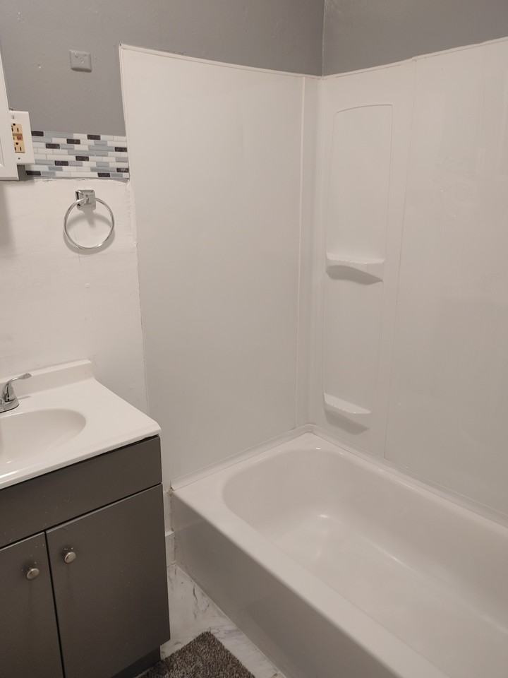 275 52nd Street Ensley #C - Photo 7 of 16
