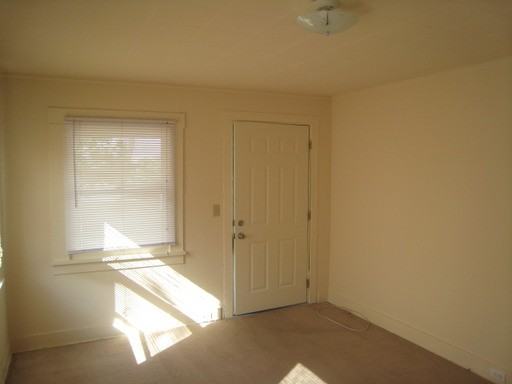 435 B St - Photo 3 of 11