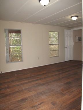 808 Ridgewood - Photo 2 of 9