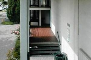 470 Apartments - Photo 2 of 4