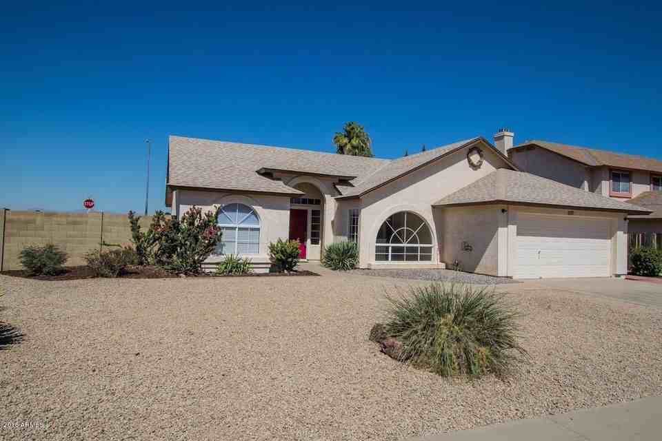 14318 N 78th Dr - Photo 2 of 17