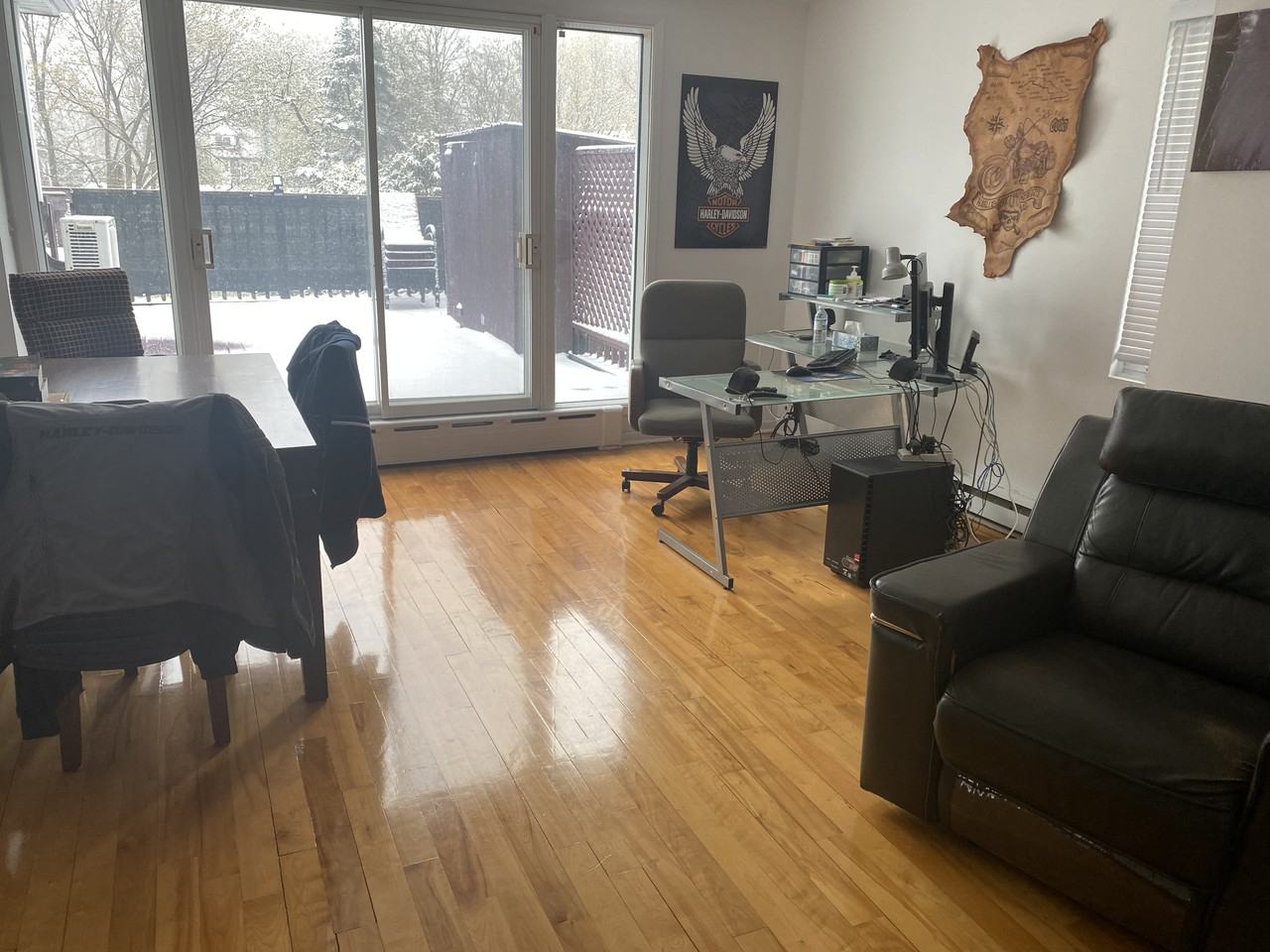 647 Rue Guilbault - Photo 3 of 10