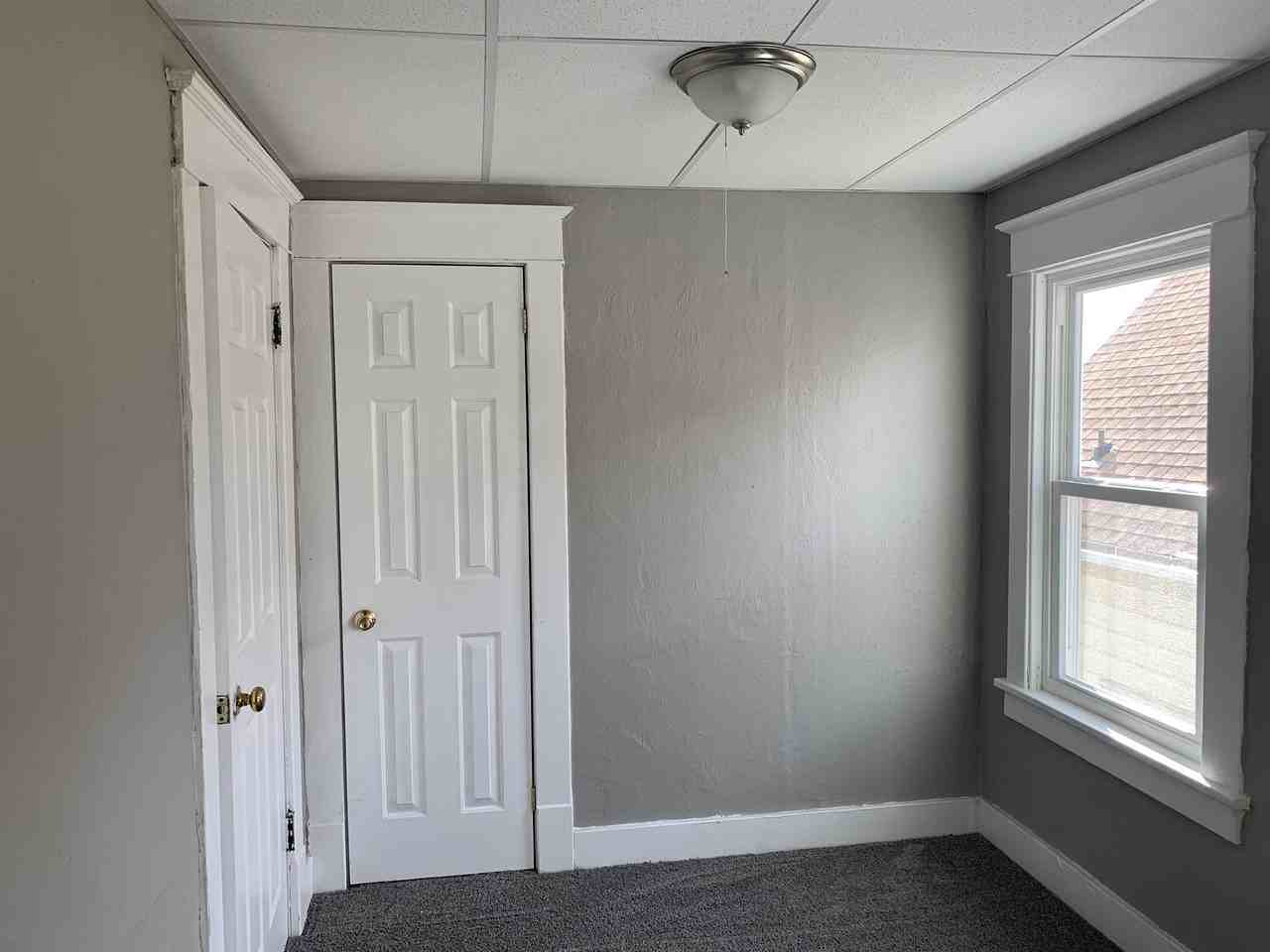 1139 Walden Ave Uppr Front - Photo 7 of 9