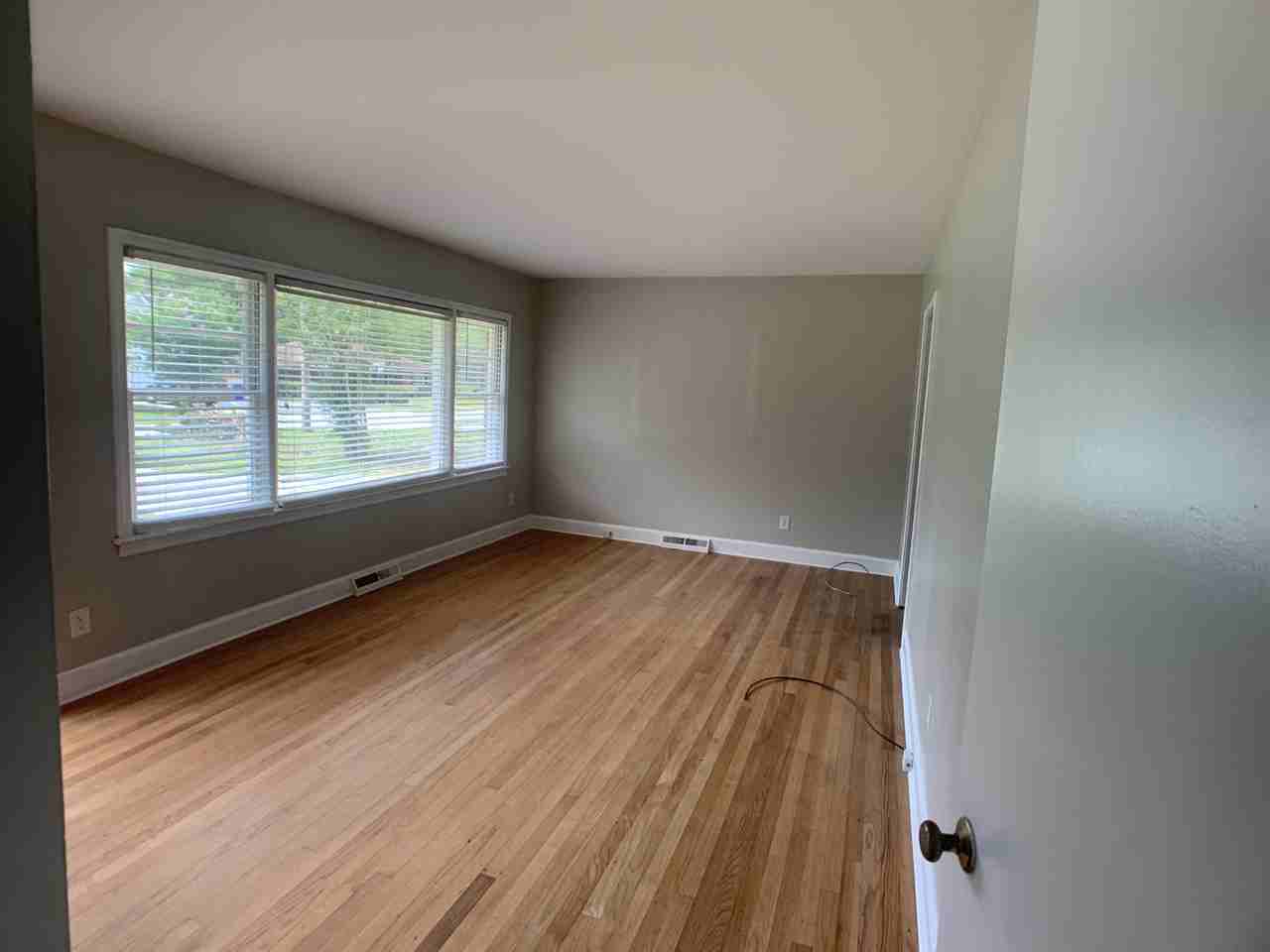 1714 Mchenry Ave #1 - Photo 3 of 10