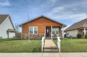 featured image of 2121 Virginia Ave #1