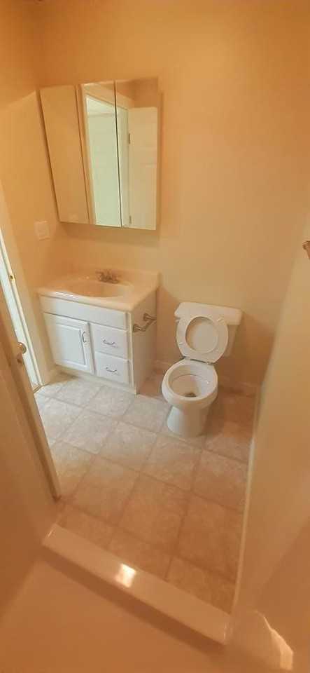 1460 Bergamont St #1 - Photo 5 of 13