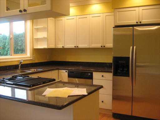 4444 SE Washington St - Photo 3 of 25