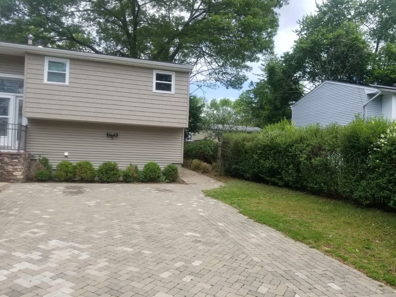 199 Bergen St #1 - Photo 2 of 11