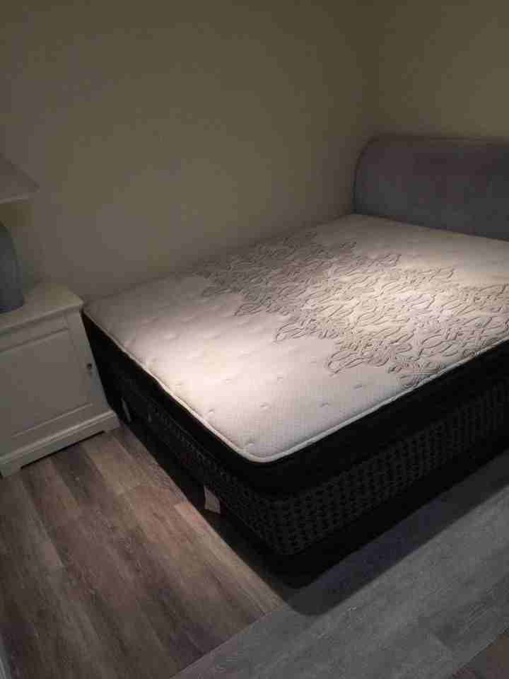 621 W. 53rd Ave. Basement 2 bedroom suite - Photo 2 of 10