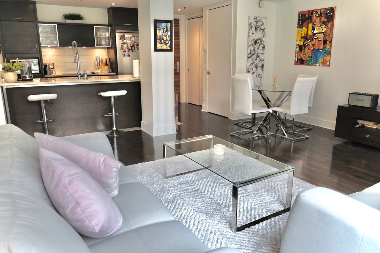 363 Rue St-Hubert - Photo 3 of 20