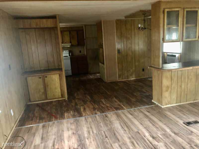 2511 S Oaks Dr - Photo 2 of 15