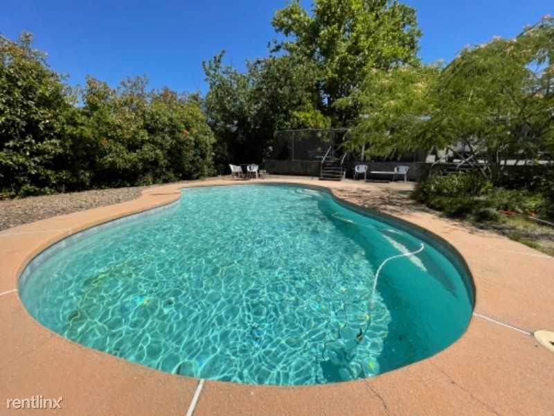 2160 Sacramento St - Photo 2 of 22