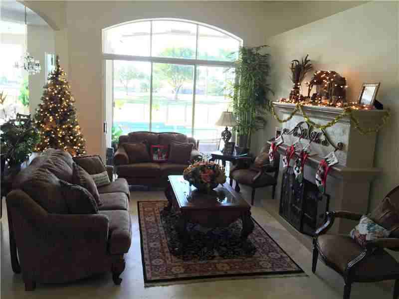 2491 Eagle Run Dr - Photo 2 of 8