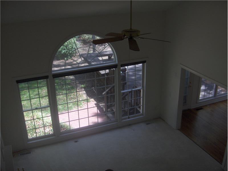 103 Colinsburgh Ct - Photo 3 of 12