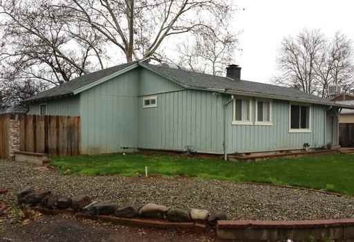 1212 C St - Photo 2 of 20