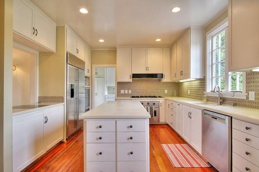 2325 Santa Barbara St - Photo 2 of 9