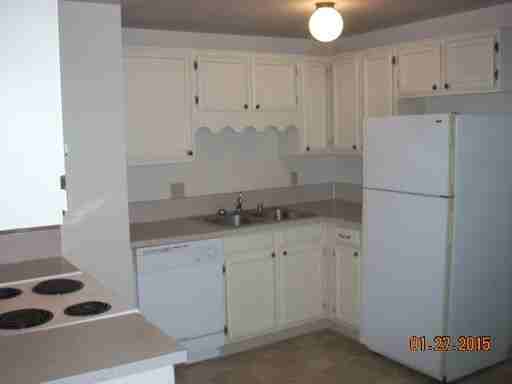 3222 Edgewood Dr #C - Photo 3 of 7