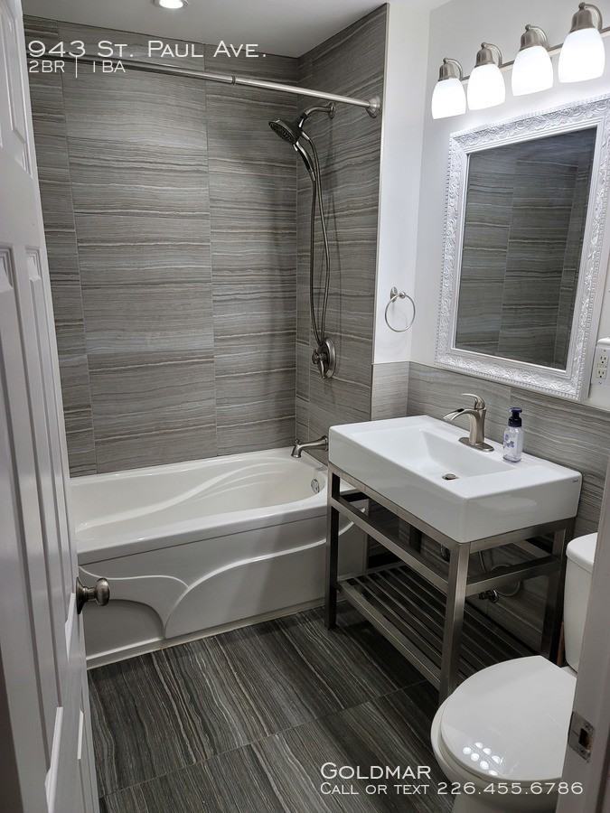 943 St Paul Ave - Photo 3 of 22