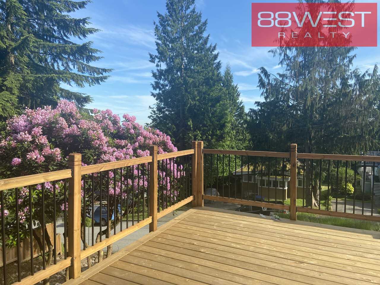 1270 Coleman Street - Photo 6 of 44