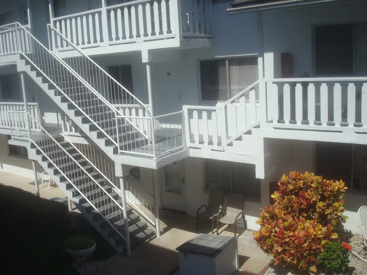 405 North Halifax Avenue #203 - Photo 5 of 60