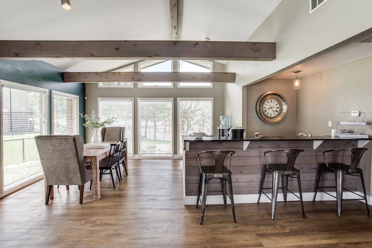 z-060322-Madison Park - Photo 7 of 18