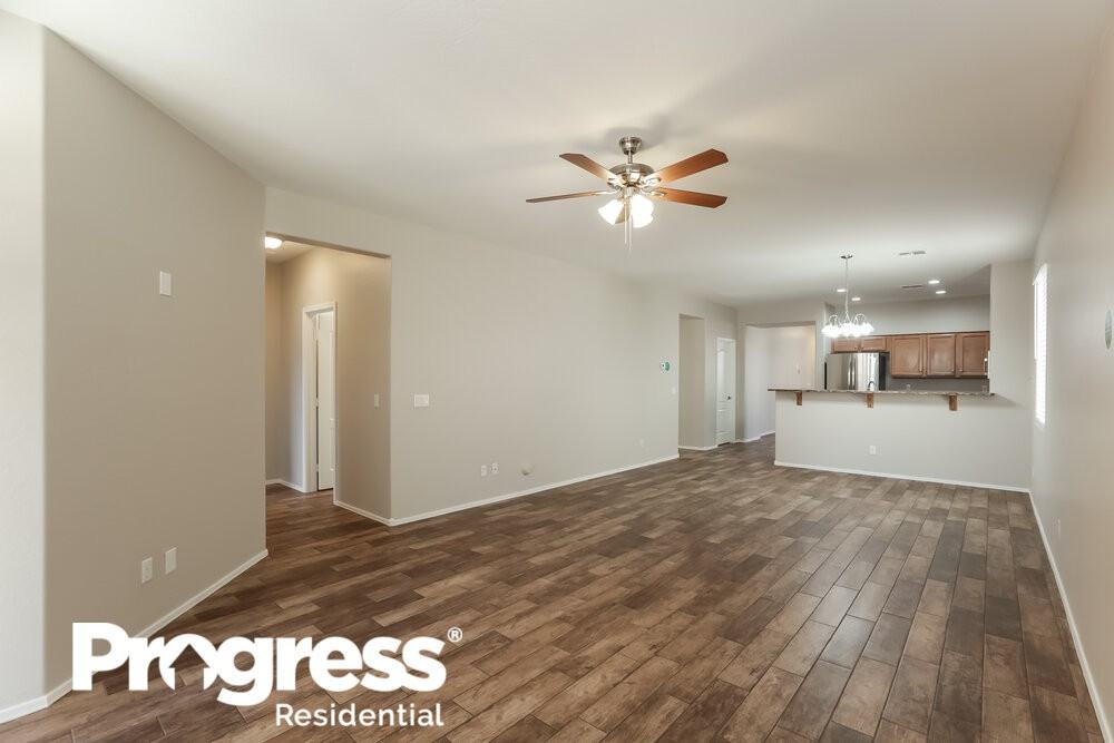 6913 W Maldonado Rd - Photo 3 of 21