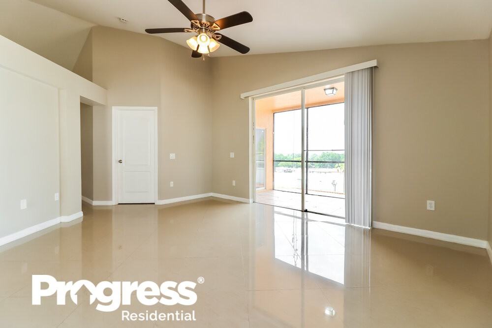 7801 Merchantville Cir - Photo 3 of 16