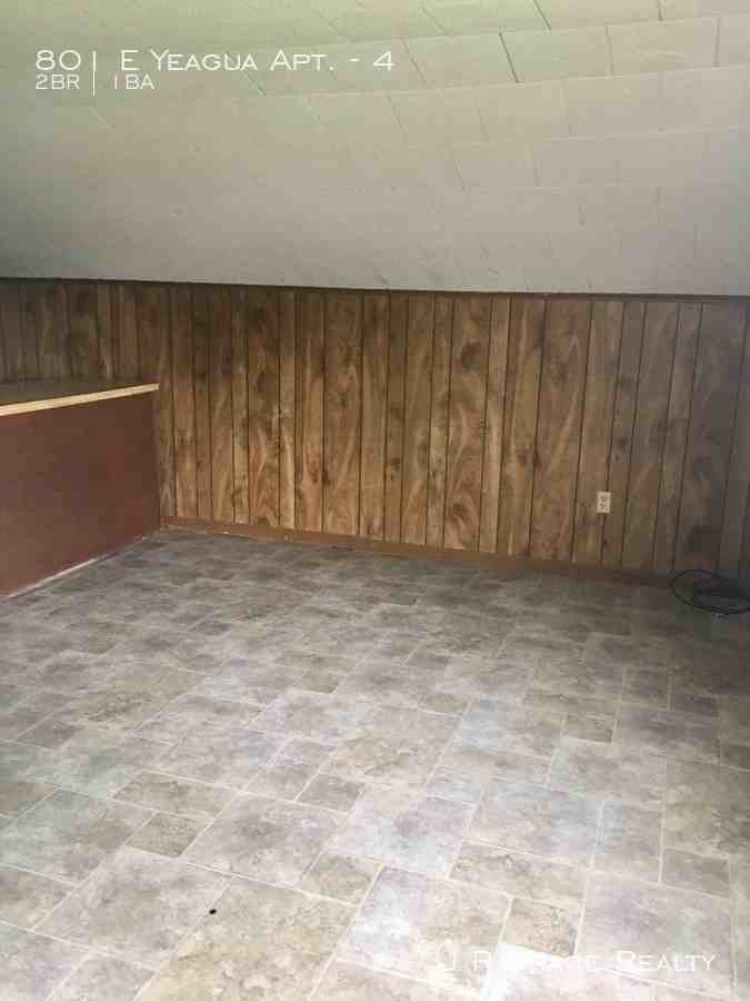 801 801 E Yeagua Apt. #4 - Photo 3 of 8