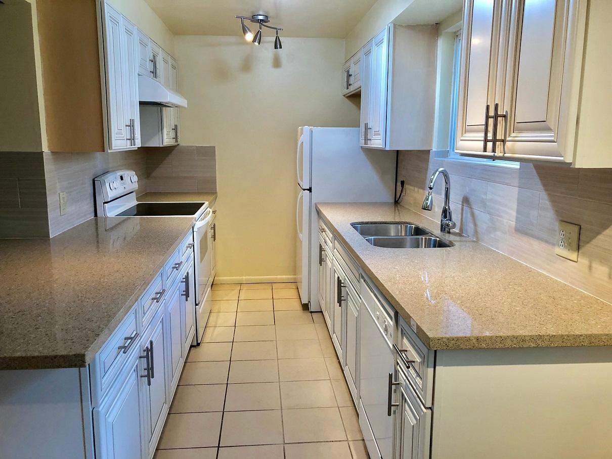 804 Ne 123rd St #1 - Photo 7 of 24