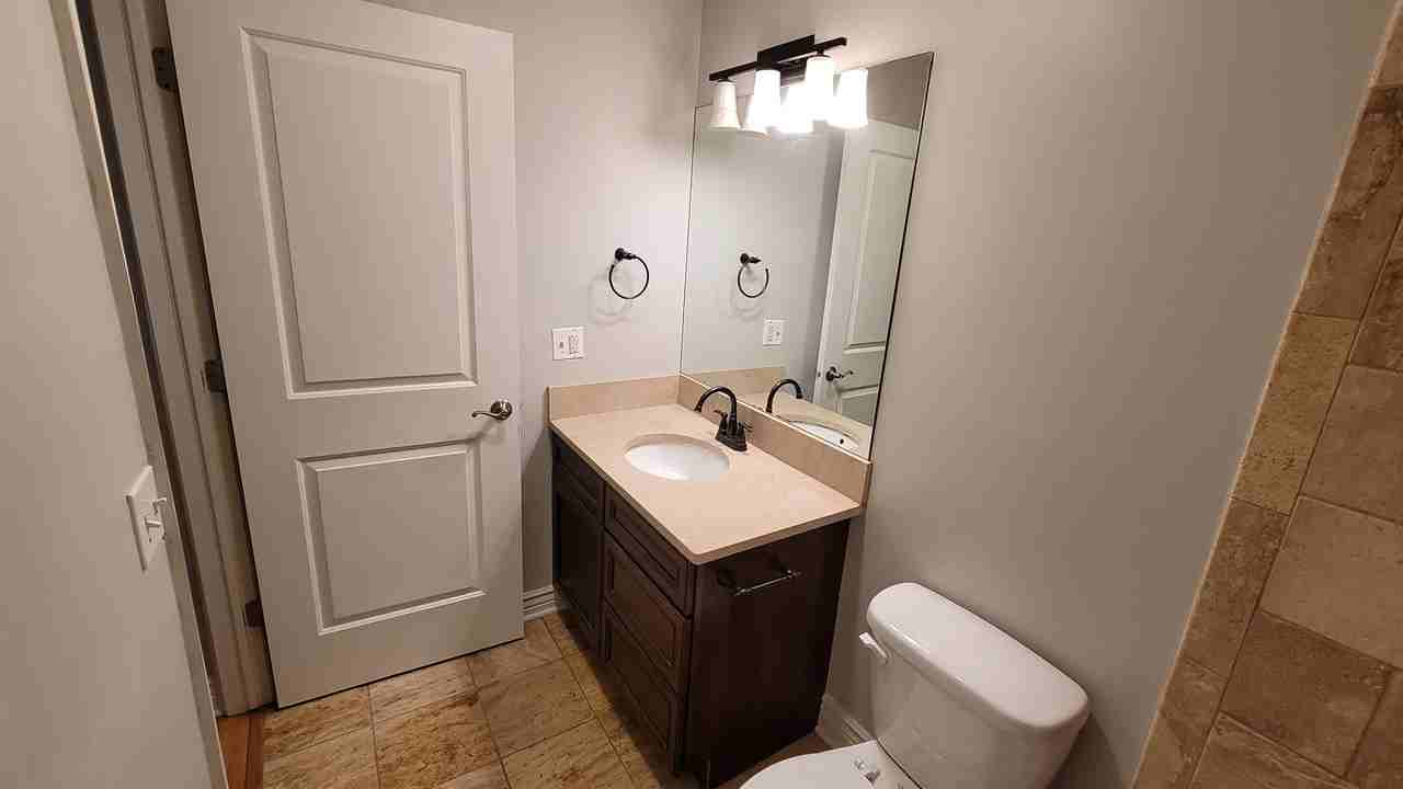 508 N Cass Ave #204 - Photo 7 of 18