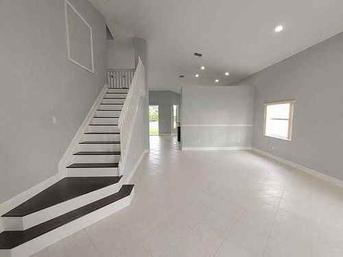 4190 Bahia Isle Cir - Photo 3 of 5