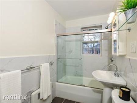 17 Hammond Pond Pkwy - Photo 3 of 8