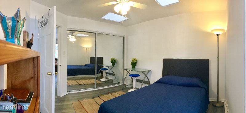 3621 S Bentley Ave - Photo 2 of 22