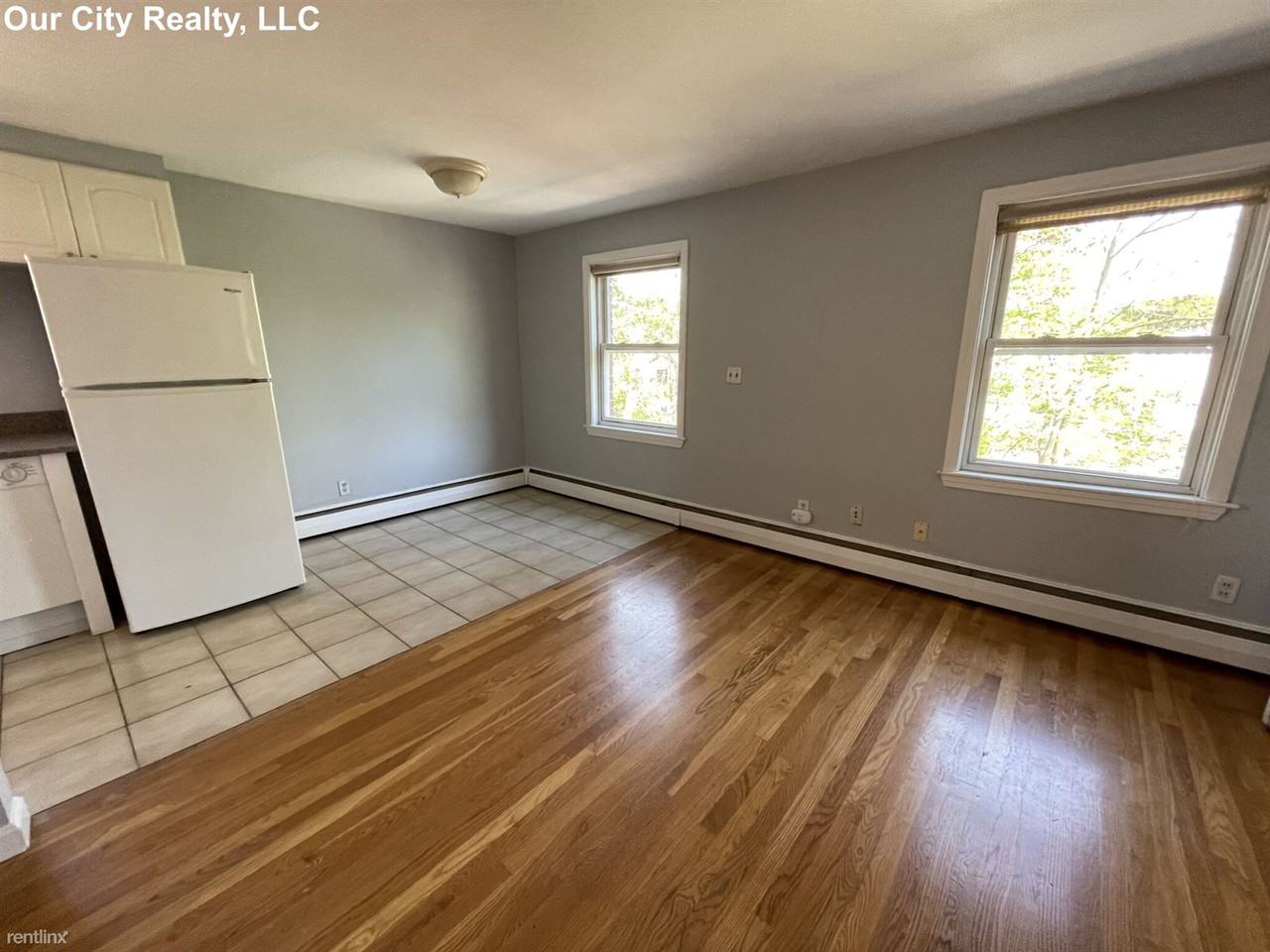 81 Summer St - Photo 2 of 6