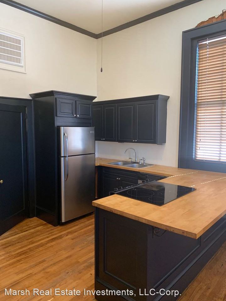 122 South 8th Street - Photo 2 of 10