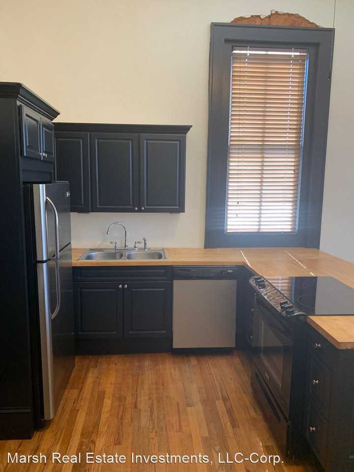 122 South 8th Street - Photo 3 of 10