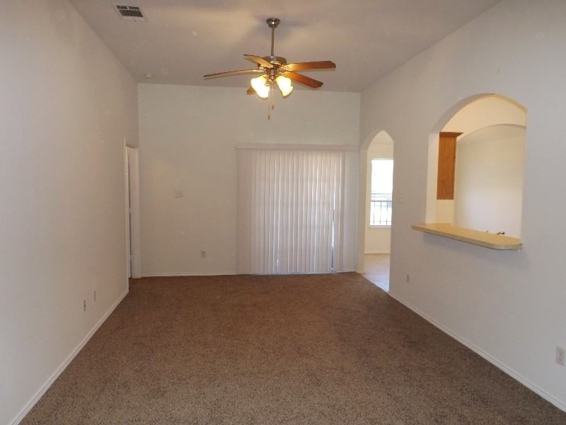 3013 Dillard St - Photo 3 of 16