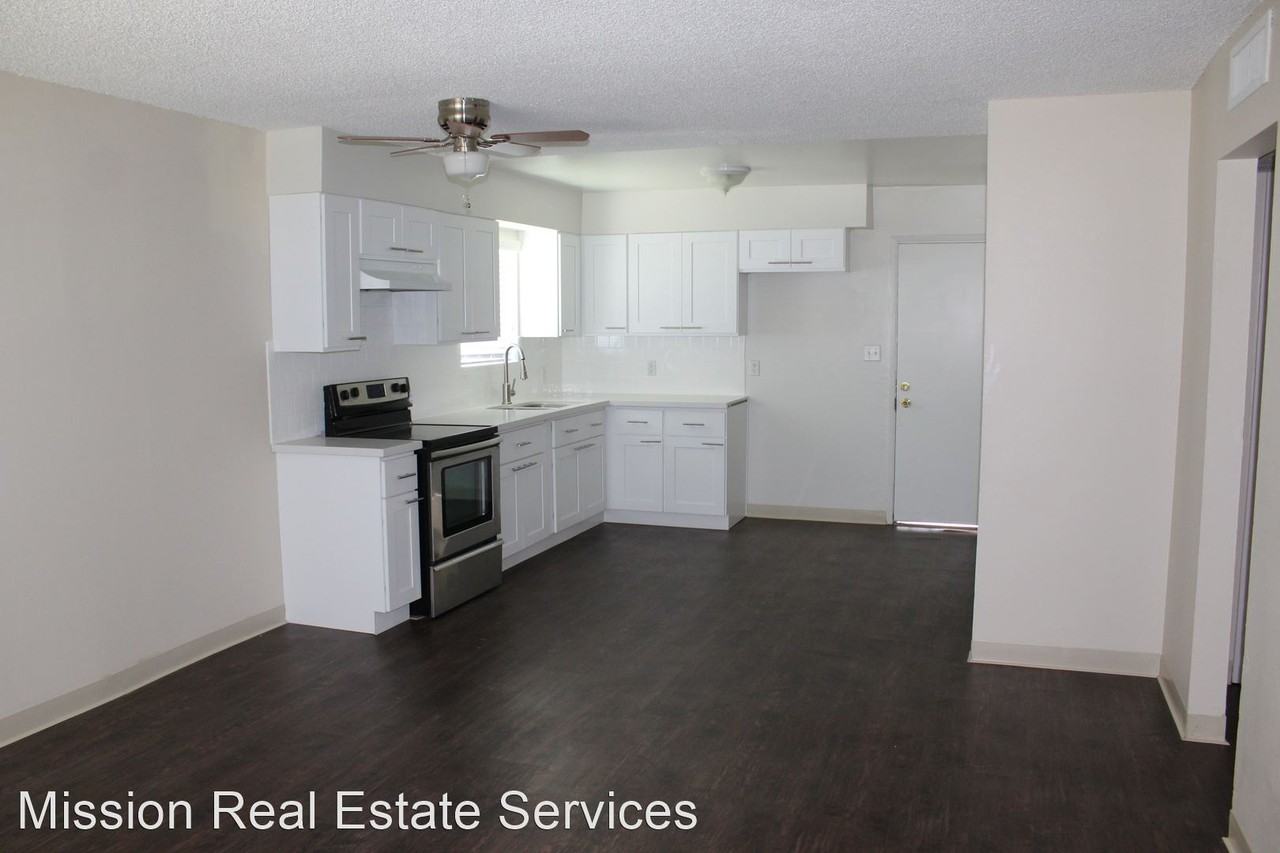 712 30th Street - Photo 3 of 7