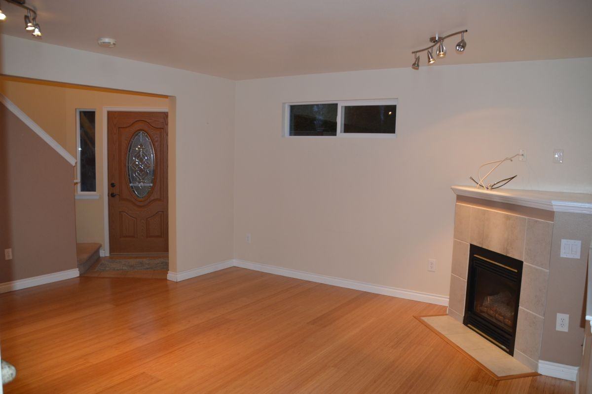 11107 Woodinville Dr #1 - Photo 2 of 12