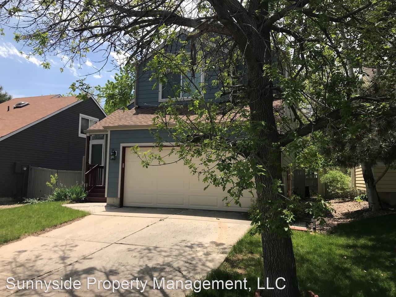 2380 Rim Dr - Photo 3 of 23