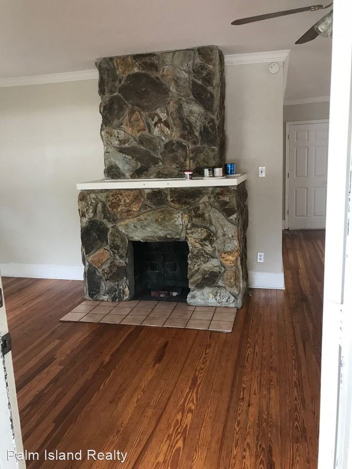 1101 34th Ave N - Photo 3 of 12