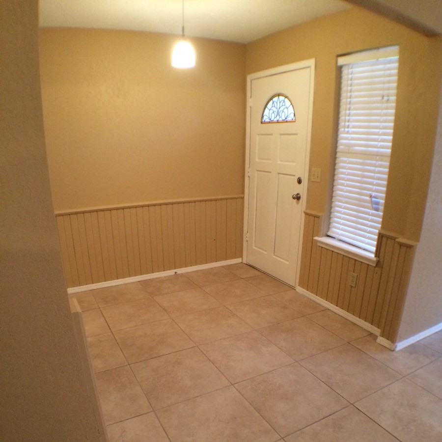 8312 NW 109th Terrace - Photo 2 of 12